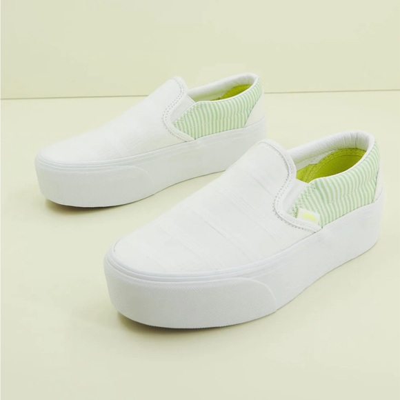Vans Shoes - Vans Women's Summer Picnic Classic-Slip On Stackform Trainers NWOB